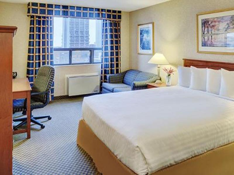 Travelodge Windsor Central Экстерьер фото