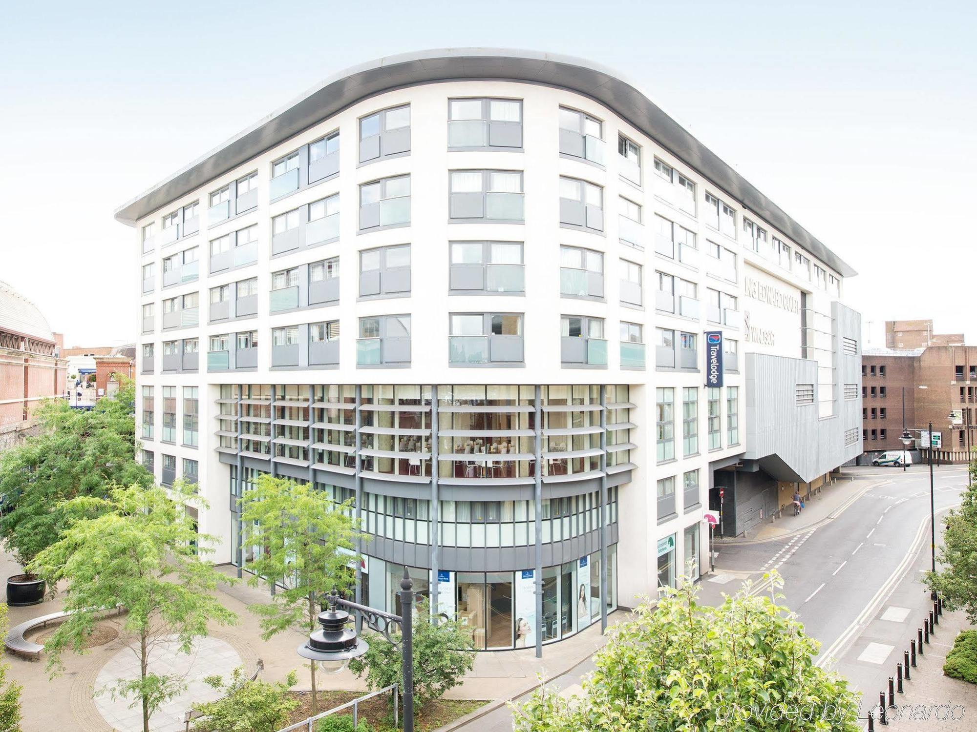 Travelodge Windsor Central Экстерьер фото