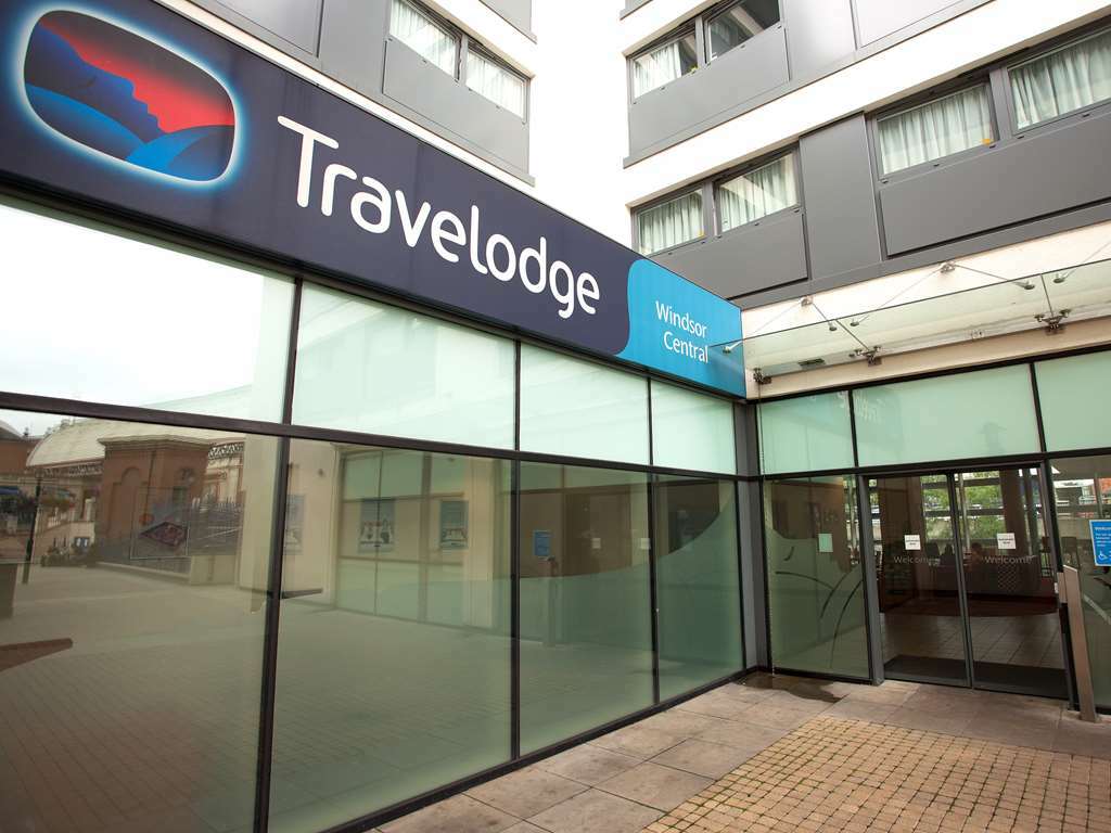 Travelodge Windsor Central Экстерьер фото