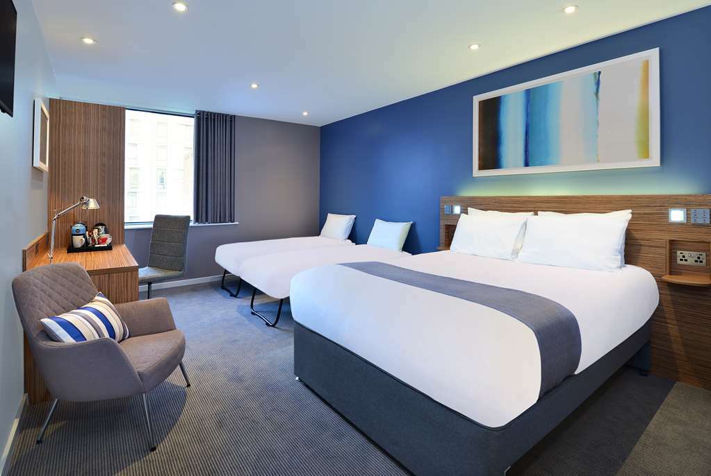 Travelodge Windsor Central Номер фото